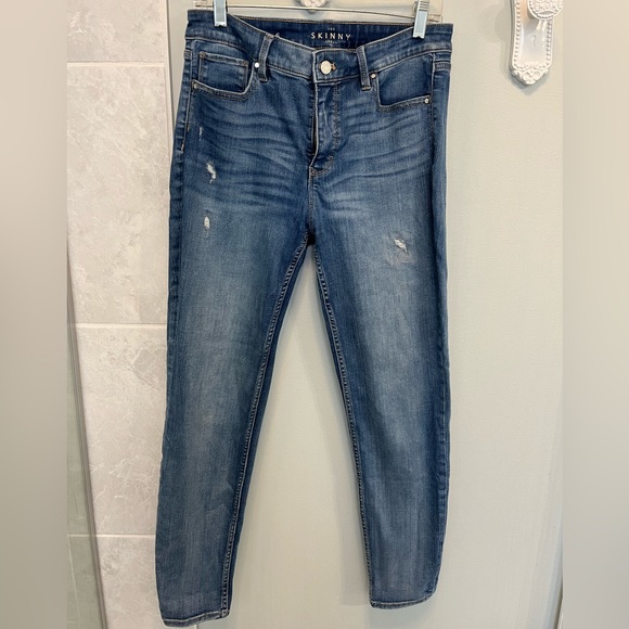 White House Black Market skinny jeans - Picture 1 of 3